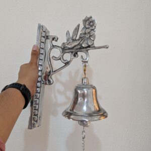 Campana de pewter para pared